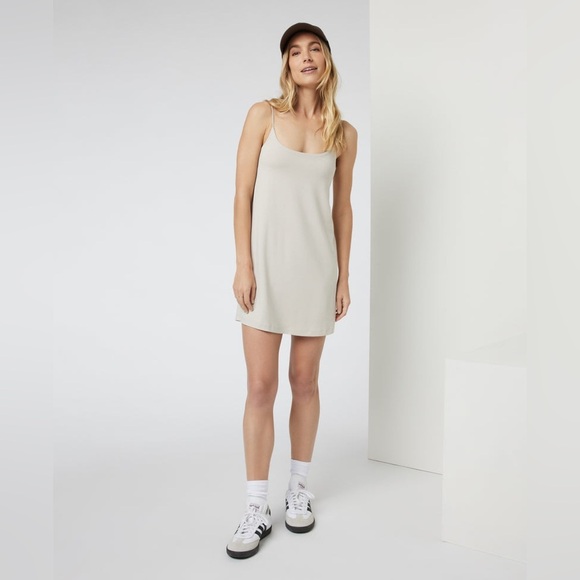 Vuori Lux Performance Tank Dress Sz S Tan/Beige Built in bra - Picture 1 of 4